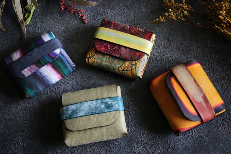 カード札専用革財布