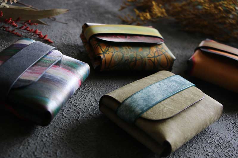 カード札専用革財布