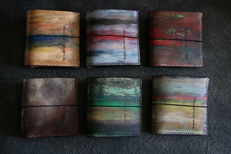 コンパクト２つ折り革財布